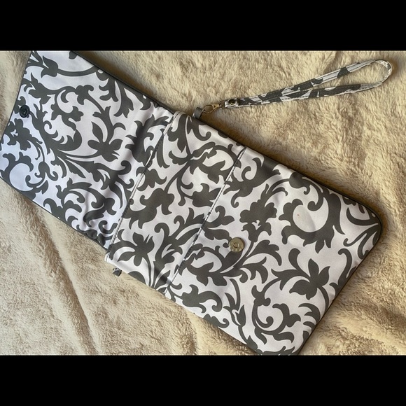 iPad carry case - Picture 2 of 5